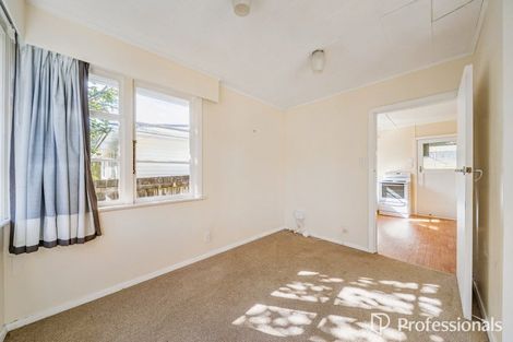 Photo of property in 5 Delaney Drive, Stokes Valley, Lower Hutt, 5019