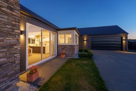 Photo of property in 10 Silver Peaks Drive, West Melton, 7618