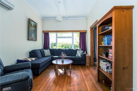 Photo of property in 68 Peel Street, Geraldine, 7930