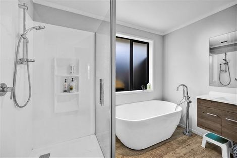 Photo of property in 8 The Terrace, Bell Block, New Plymouth, 4312