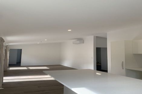 Photo of property in 1056 Peak Road, Helensville, 0875