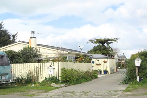 Photo of property in 2/3 East Road, Haumoana, 4102