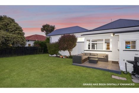 Photo of property in 169 Geraldine Street, Edgeware, Christchurch, 8013