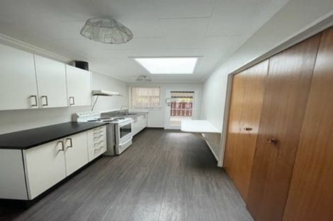 Photo of property in 30f2- Whitley Avenue, Ebdentown, Upper Hutt, 5018