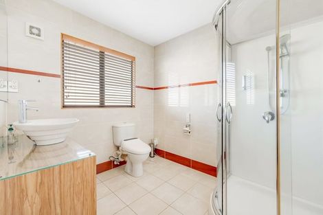 Photo of property in 6 Cherrywood Crescent, Northpark, Auckland, 2013