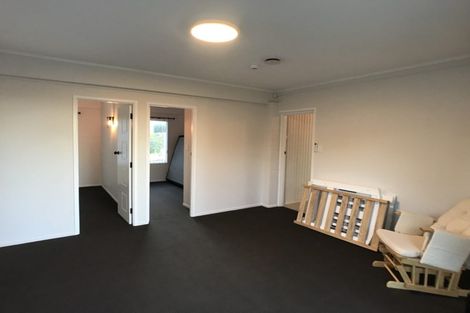 Photo of property in 22 Hartley Terrace, Massey, Auckland, 0614