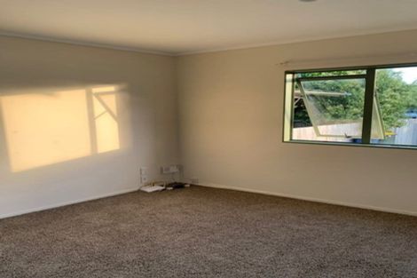 Photo of property in 11 Normandy Place, Henderson, Auckland, 0610