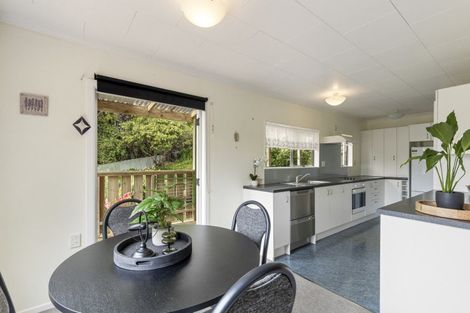 Photo of property in 79 Queens Road, Glen Avon, New Plymouth, 4312