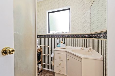 Photo of property in 22a&b Milton Road, Bluff Hill, Napier, 4110