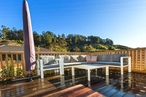 Photo of property in 5 Hull Place, Whitby, Porirua, 5024