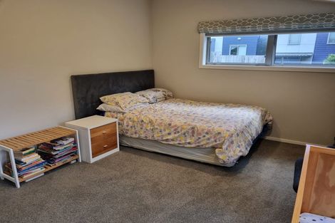 Photo of property in 61u1 Black Rock Road, Newlands, Wellington, 6037