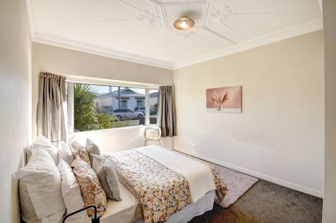Photo of property in 211 Oxford Street, South Dunedin, Dunedin, 9012