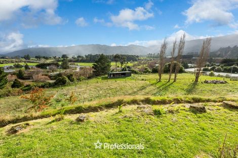 Photo of property in 1712 State Highway 2, Kaitoke, Upper Hutt, 5018
