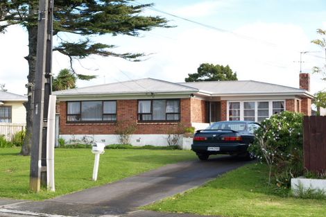 Photo of property in 52 Hallberry Road, Mangere East, Auckland, 2024