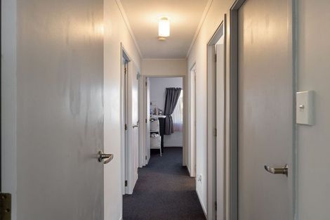 Photo of property in 1 Lydia Place, Kelvin Grove, Palmerston North, 4414