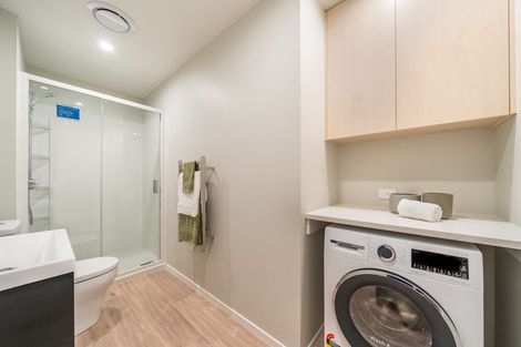 Photo of property in 52u7 Northland Road, Northland, Wellington, 6012