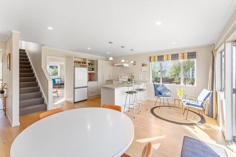 Photo of property in 114 Field Way, Waikanae Beach, Waikanae, 5036