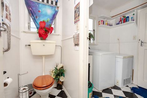 Photo of property in 43 Barraud Street, Dannevirke, 4930