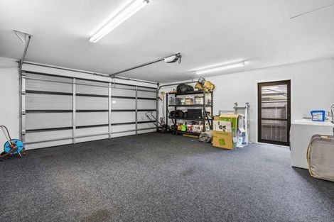 Photo of property in 9 Cory Jane Grove, Riverstone Terraces, Upper Hutt, 5018