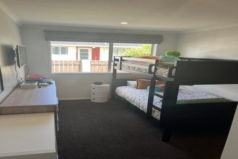 Photo of property in 4 Harvard Grove, Totara Park, Upper Hutt, 5018