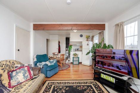 Photo of property in 43 Barraud Street, Dannevirke, 4930