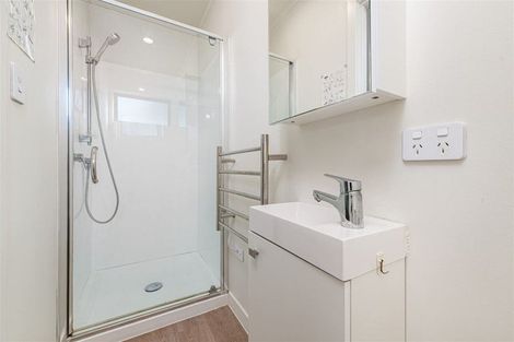 Photo of property in 31b Garelja Road, Henderson, Auckland, 0612