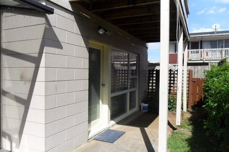 Photo of property in 280 Great South Road, Papakura, 2110