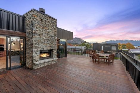 Photo of property in 148 Warren Street, Wanaka, 9305