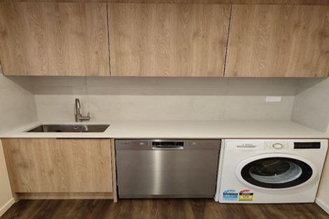 Photo of property in 111b Colwill Road, Massey, Auckland, 0614