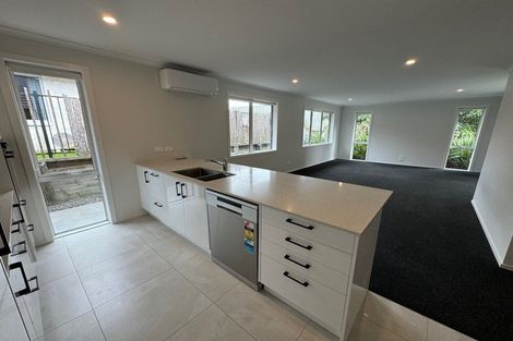 Photo of property in 8 Tangata Way, Omokoroa, 3114