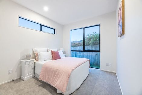 Photo of property in 16 Matau Rise, Te Atatu Peninsula, Auckland, 0610