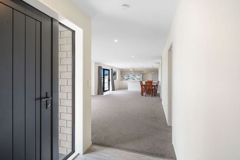 Photo of property in 16 Johnson Avenue, Amberley, 7410