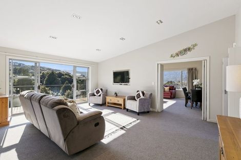 Photo of property in 18 Cosgrove Rise, Riverstone Terraces, Upper Hutt, 5018