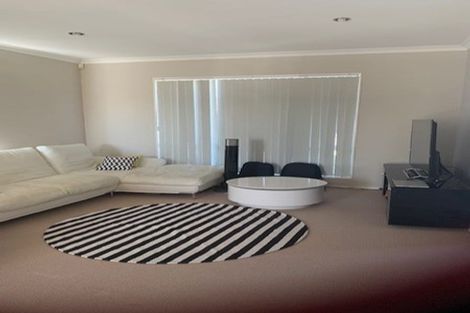 Photo of property in 6 Karson Place, Flat Bush, Auckland, 2016