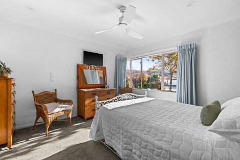 Photo of property in 59 Whiting Crescent, Greenmeadows, Napier, 4112