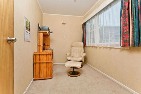 Photo of property in 3 Hamilton Place, Glenfield, Auckland, 0629