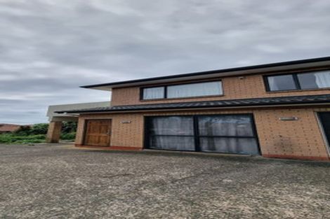 Photo of property in 16 Mangerton Lane, East Tamaki Heights, Auckland, 2016