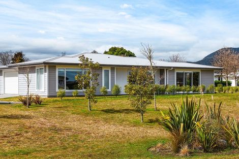 Photo of property in 12 Bastille Court, Rangatira Park, Taupo, 3330