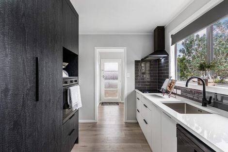 Photo of property in 54 Sikkim Crescent, Clover Park, Auckland, 2019