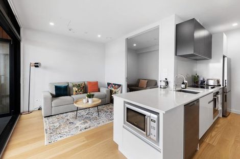 Photo of property in Frank Sargeson Apts, 302/80 Anzac Street, Takapuna, Auckland, 0622