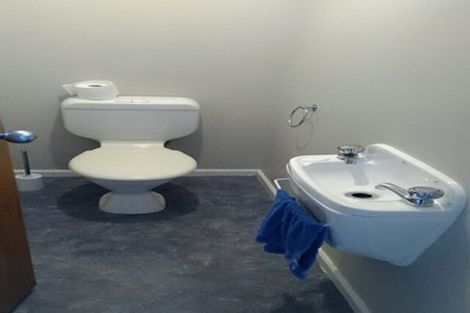 Photo of property in 2/485 Don Buck Road, Massey, Auckland, 0614