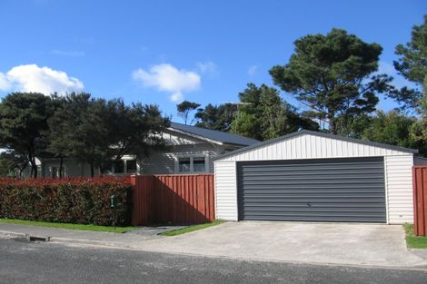 Photo of property in 1 Pohutukawa Place, Mangawhai Heads, Mangawhai, 0505