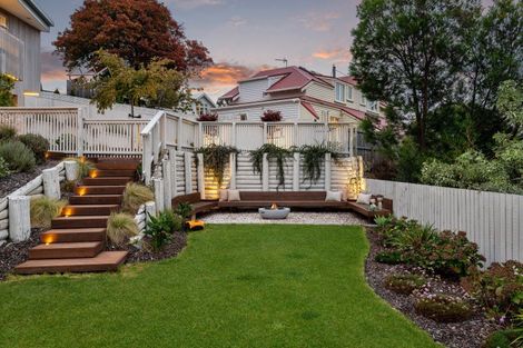 Photo of property in 359 Centaurus Road, Hillsborough, Christchurch, 8022