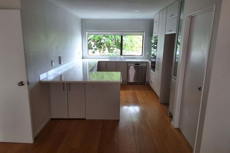 Photo of property in 53 Golfland Drive, Golflands, Auckland, 2013