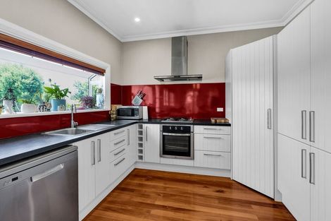 Photo of property in 85 Puriri Street, Hawera, 4610