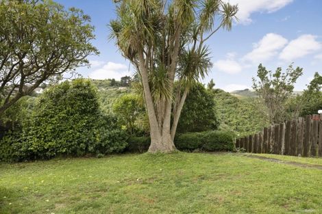 Photo of property in 32 Mark Avenue, Paparangi, Wellington, 6037