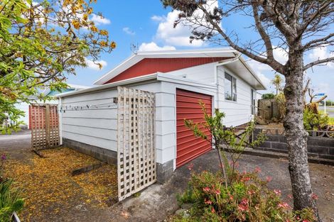 Photo of property in 2/2 Grey Street, Waitara, 4320