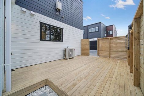 Photo of property in 1 Aramata Road, Papakura, 2110
