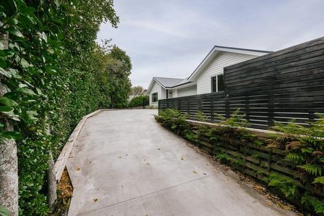 Photo of property in 1 Waimarama Court, Roslyn, Palmerston North, 4414