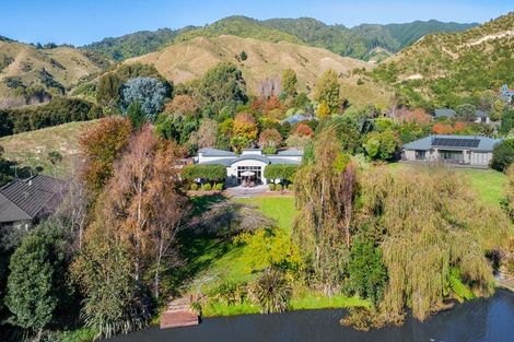 Photo of property in 51 Mahaki Road, Nikau Valley, Paraparaumu, 5032